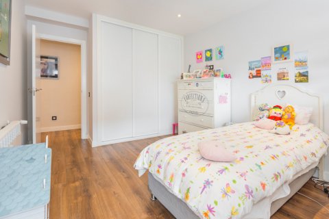 Dzīvoklis īrēšanai Madrid, Spānijā 3 istabas, 220 m2 Nr. 117830 - attēls 22
