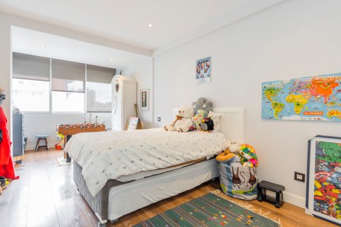 Dzīvoklis īrēšanai Madrid, Spānijā 3 istabas, 220 m2 Nr. 117830 - attēls 17