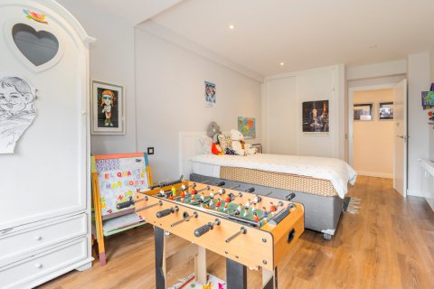 Dzīvoklis īrēšanai Madrid, Spānijā 3 istabas, 220 m2 Nr. 117830 - attēls 20