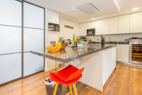 Dzīvoklis īrēšanai Madrid, Spānijā 3 istabas, 220 m2 Nr. 117830 - attēls 15