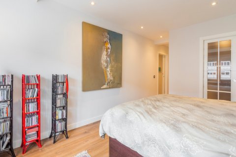 Dzīvoklis īrēšanai Madrid, Spānijā 3 istabas, 220 m2 Nr. 117830 - attēls 30
