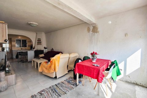 Продажа дома в Сан-Мигель-де-Салинас, Аликанте, Испания 4 спальни, 92м2 №117610 - фото 5