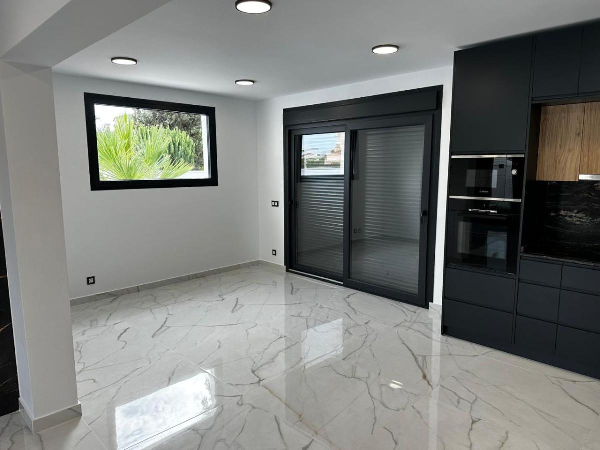 Villa in Rojales, Alicante, Spain 4 bedrooms, 168 sq.m. No. 112914