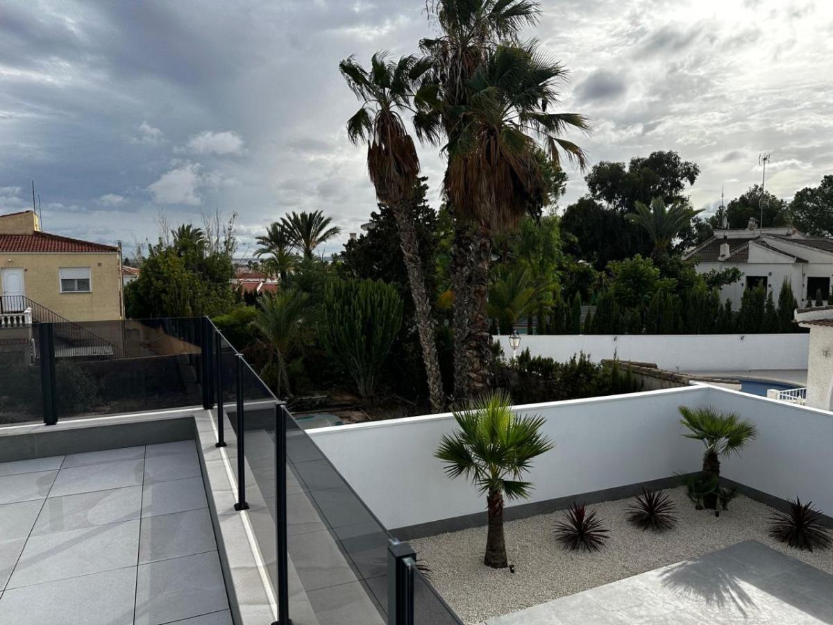 Villa in Rojales, Alicante, Spain 4 bedrooms, 168 sq.m. No. 112914