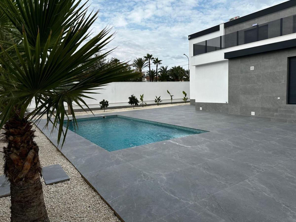 Villa in Rojales, Alicante, Spain 4 bedrooms, 168 sq.m. No. 112914