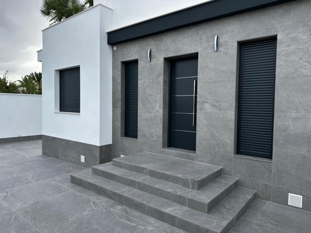 Villa in Rojales, Alicante, Spain 4 bedrooms, 168 sq.m. No. 112914