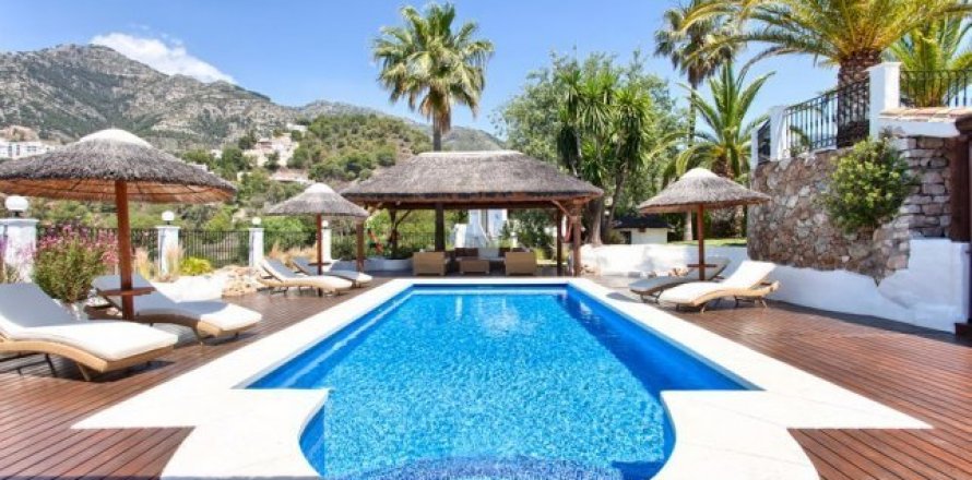 House Mijas, Malaga, Spain 4 bedrooms, 365 sq.m. No. 23167