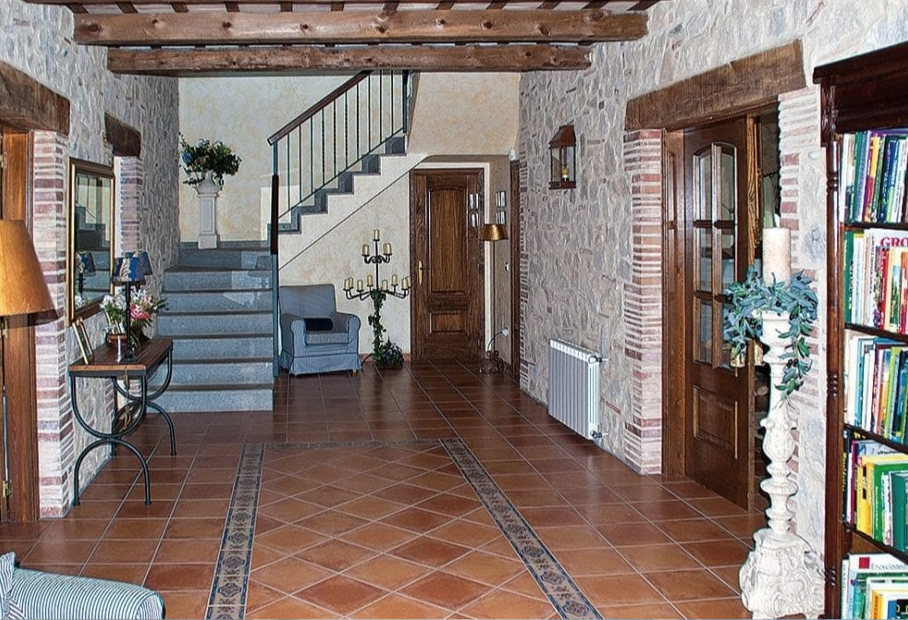 Casa a Girona, Spagna 8 camere da letto, 430 mq. N° 35351