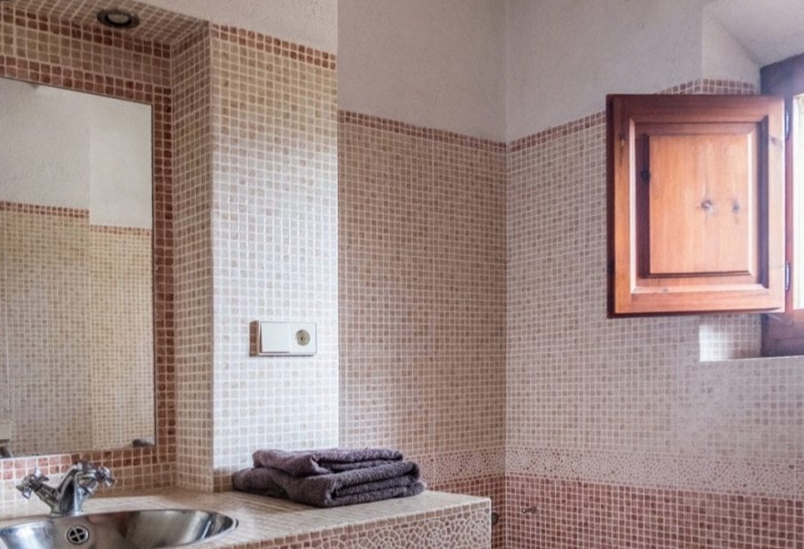 Casa a Girona, Spagna 8 camere da letto, 600 mq. N° 35346