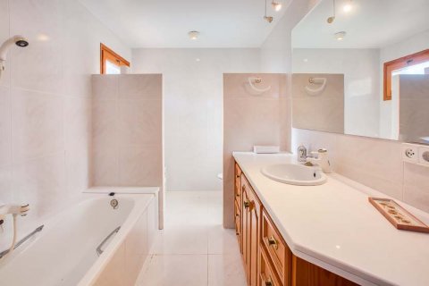 Talo myytävänä Calella De Palafrugell, Girona, Espanja, 6 makuuhuonetta, 446 m2 No. 22803 - kuva 17