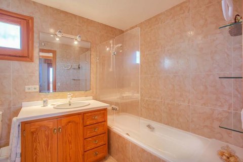 Talo myytävänä Calella De Palafrugell, Girona, Espanja, 6 makuuhuonetta, 446 m2 No. 22803 - kuva 19