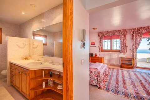 Talo myytävänä Calella De Palafrugell, Girona, Espanja, 6 makuuhuonetta, 446 m2 No. 22803 - kuva 25
