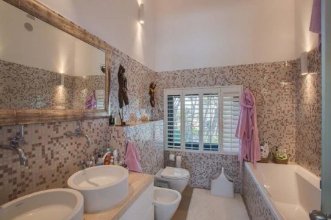 House for sale Calonge, Girona, Spain 5 bedrooms, 532 sq.m. No. 22814 - photo 27