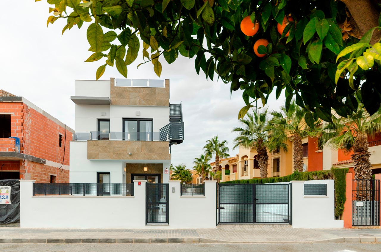House in Torrevieja, Alicante, Spain 3 bedrooms, 106 sq.m. No. 102164