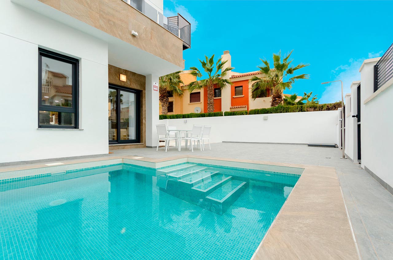 House in Torrevieja, Alicante, Spain 3 bedrooms, 106 sq.m. No. 102164