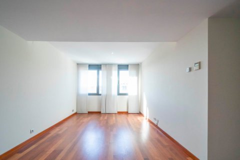 Apartment for sale Madrid, Spain 2 bedrooms, 115 sq.m. No. 58875 - photo 5