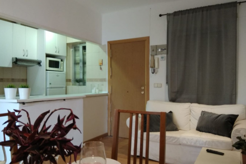 Apartment for sale Madrid, Spain 2 bedrooms, 60 sq.m. No. 58699 - photo 2