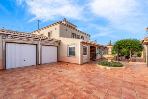 Продажа виллы в Торревьеха, Аликанте, Испания 4 спальни, 360м2 №119078 - фото 1