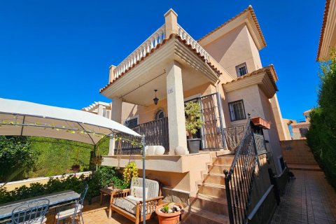 Villa zum Verkauf Alicante, Spanien 3 Schlafzimmer, 195 m2 Nr. 112989 - Foto 1