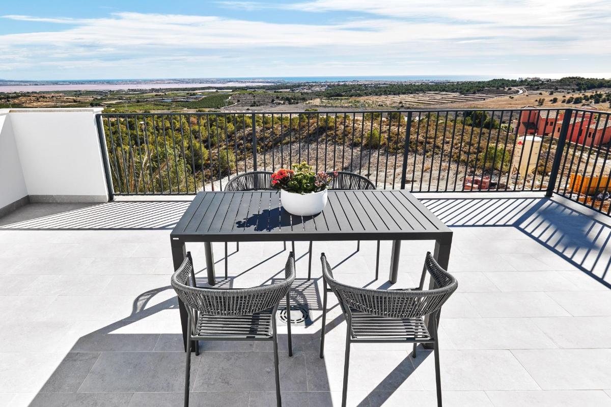 Villa à San Miguel de Salinas, Alicante, Espagne 3 chambres, 197 m2 No. 112995