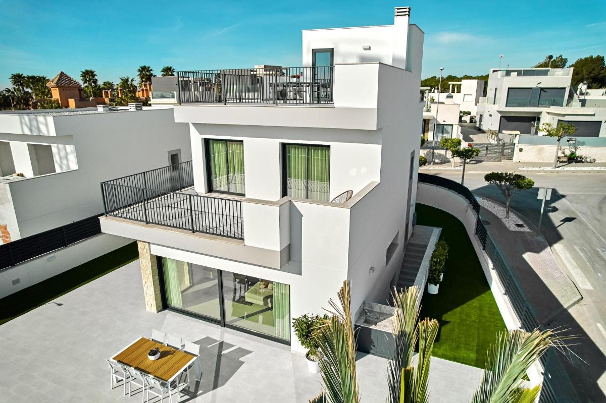 Villa à San Miguel de Salinas, Alicante, Espagne 3 chambres, 197 m2 No. 112995
