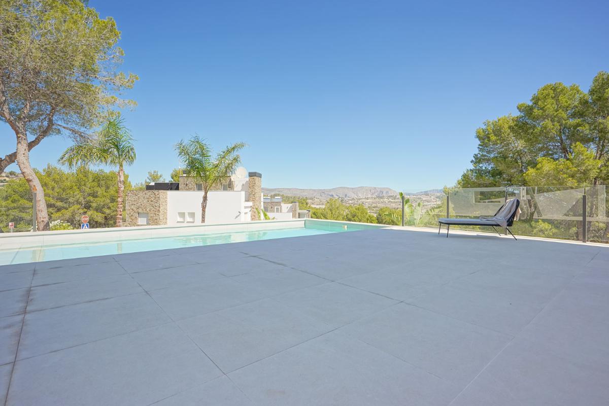 Villa i Moraira, Alicante, Spanien 4 sovrum, 560 kvm. Nr. 83878
