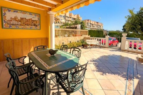 Rindu māja pārdošanā Calpe, Alicante, Spānijā 4 istabas, 94 m2 Nr. 116188 - attēls 1