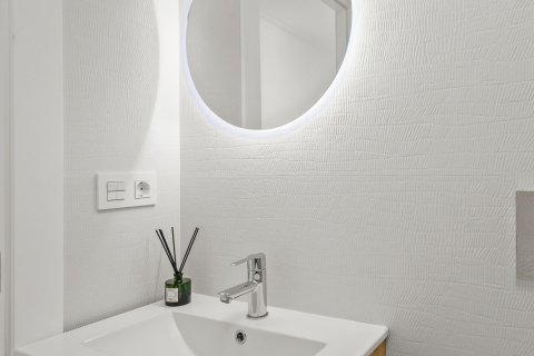 Apartment for sale Torrevieja, Alicante, Spain 2 bedrooms, 83 sq.m. No. 116189 - photo 18