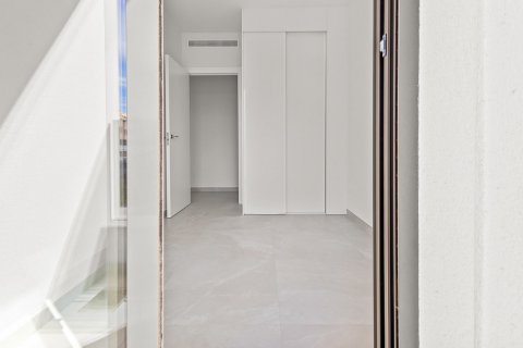 Apartment for sale Torrevieja, Alicante, Spain 2 bedrooms, 83 sq.m. No. 116189 - photo 14