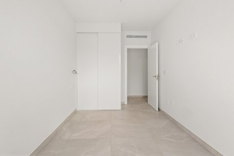 Apartment for sale Torrevieja, Alicante, Spain 2 bedrooms, 83 sq.m. No. 116189 - photo 13