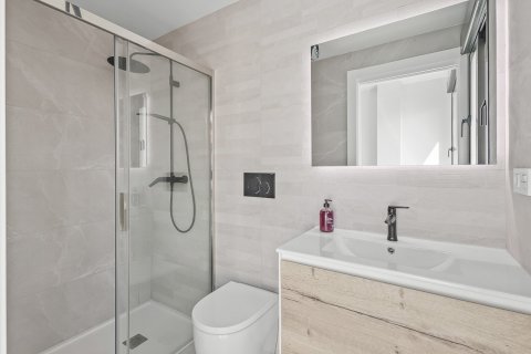Apartment for sale Torrevieja, Alicante, Spain 2 bedrooms, 83 sq.m. No. 116189 - photo 11