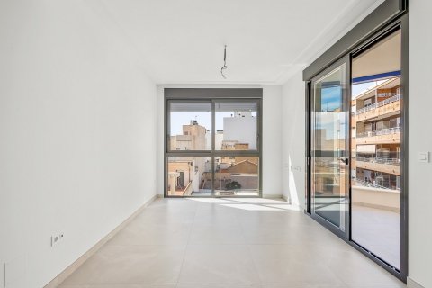 Apartment for sale Torrevieja, Alicante, Spain 2 bedrooms, 83 sq.m. No. 116189 - photo 3