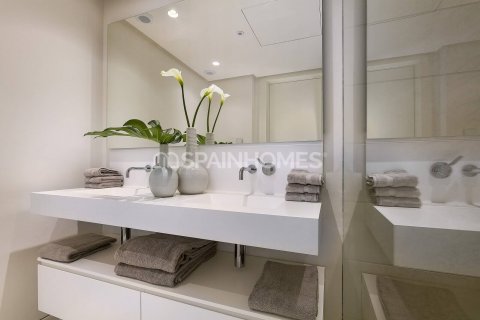 Dzīvoklis pārdošanā Ojen, Malaga, Spānijā 2 istabas, 85 m2 Nr. 48235 - attēls 24