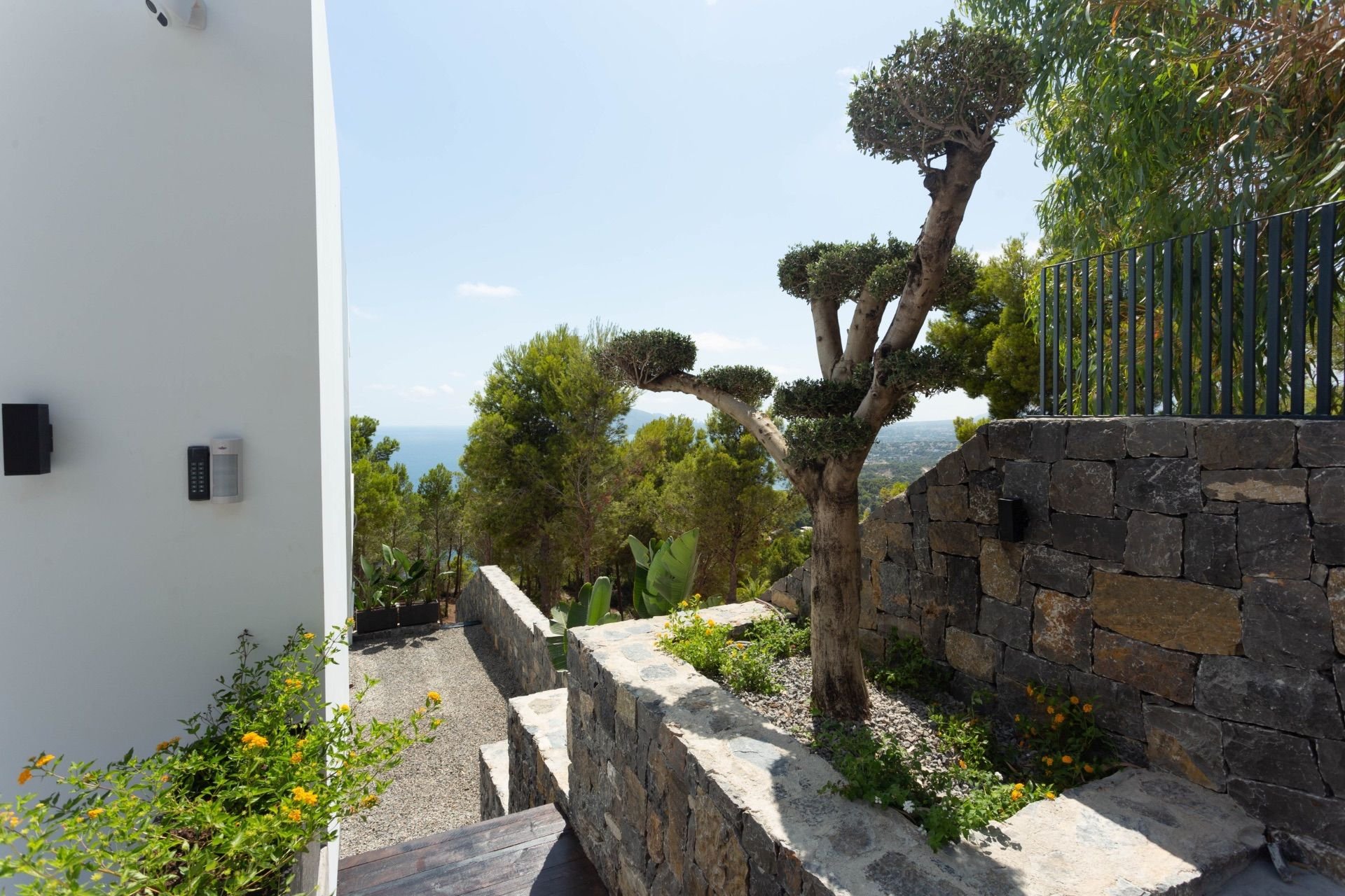Villa in Altea, Alicante, Spain 4 bedrooms, 560 sq.m. No. 95507