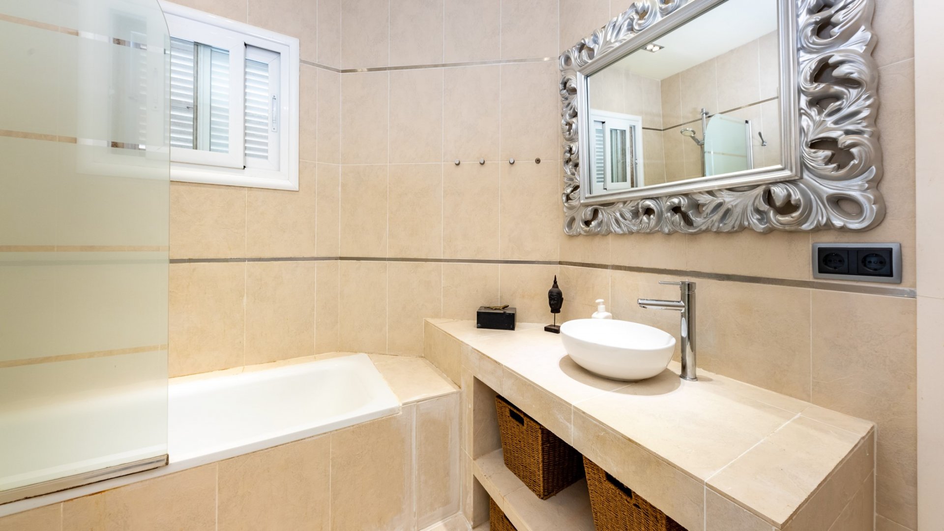 Villa in Costa D'en Blanes, Mallorca, Spain 5 bedrooms, 270 sq.m. No. 90599