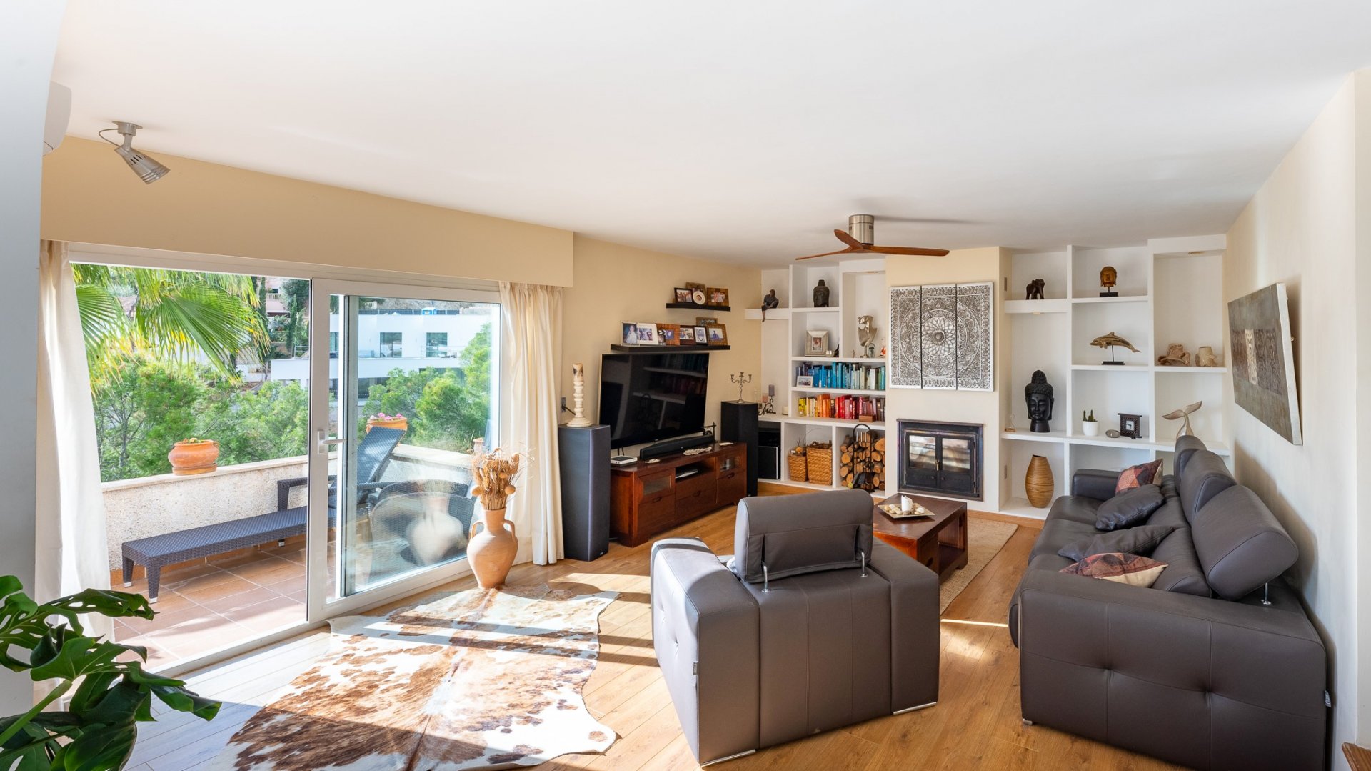 Villa in Costa D'en Blanes, Mallorca, Spain 5 bedrooms, 270 sq.m. No. 90599