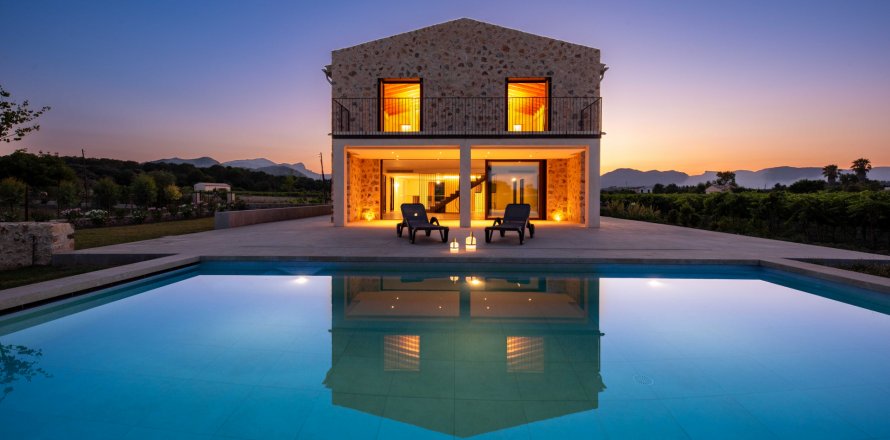 Finca Alcudia, Mallorca, Spain 4 bedrooms, 565 sq.m. No. 32703
