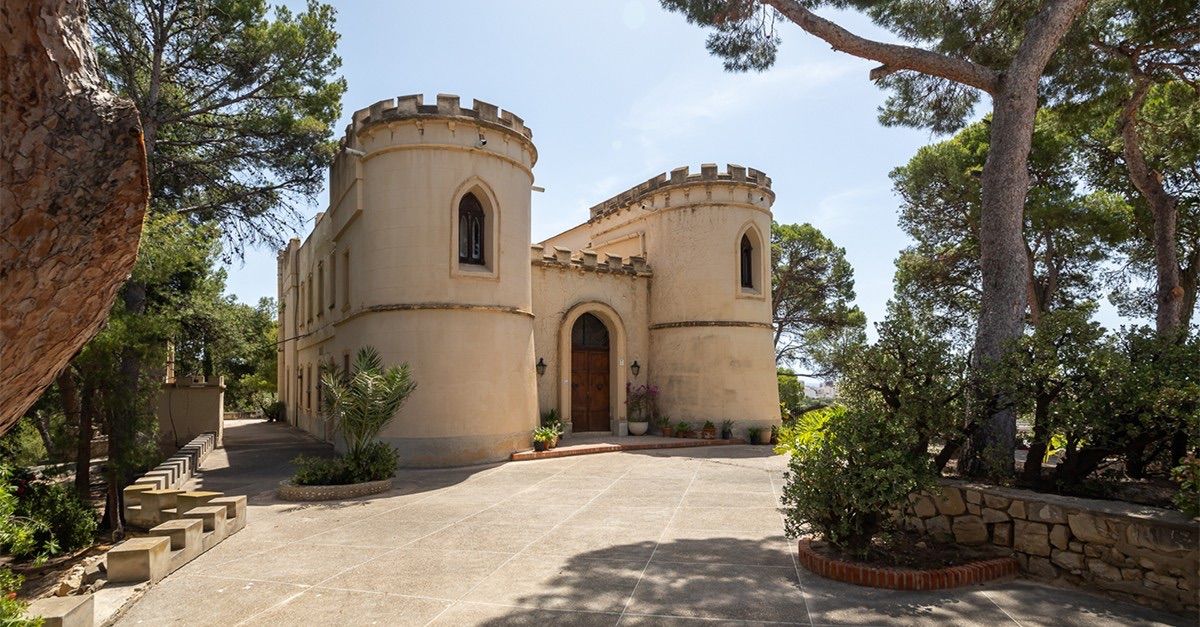 Villa a Villajoyosa, Alicante, Spagna 8 camere da letto, 800 mq. N° 95515