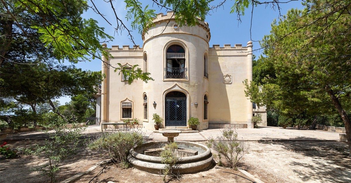 Villa a Villajoyosa, Alicante, Spagna 8 camere da letto, 800 mq. N° 95515