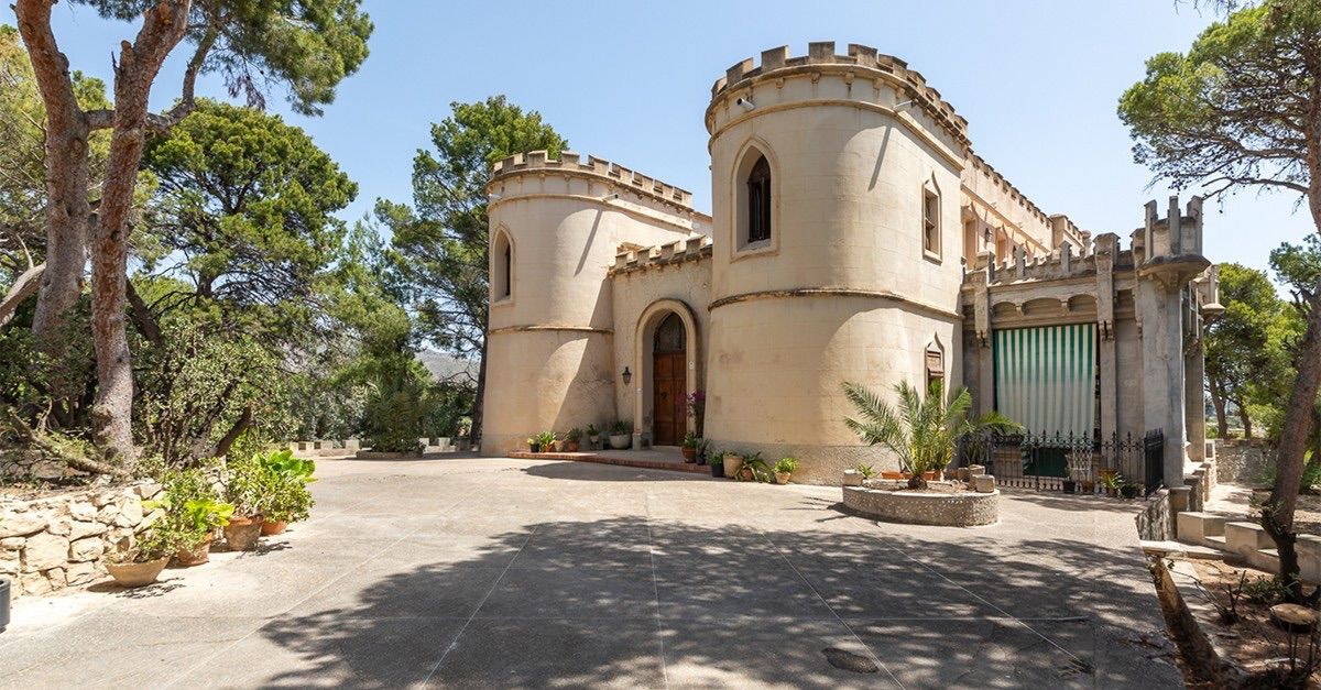 Villa a Villajoyosa, Alicante, Spagna 8 camere da letto, 800 mq. N° 95515