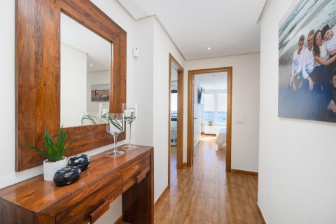 Apartment for sale Torrevieja, Alicante, Spain 3 bedrooms, 100 sq.m. No. 113225 - photo 3