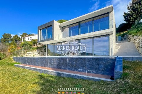 Villa in vendita Santa Susanna, Barcelona, Spagna 4 camere da letto, 478 mq. N° 113232 - foto 1