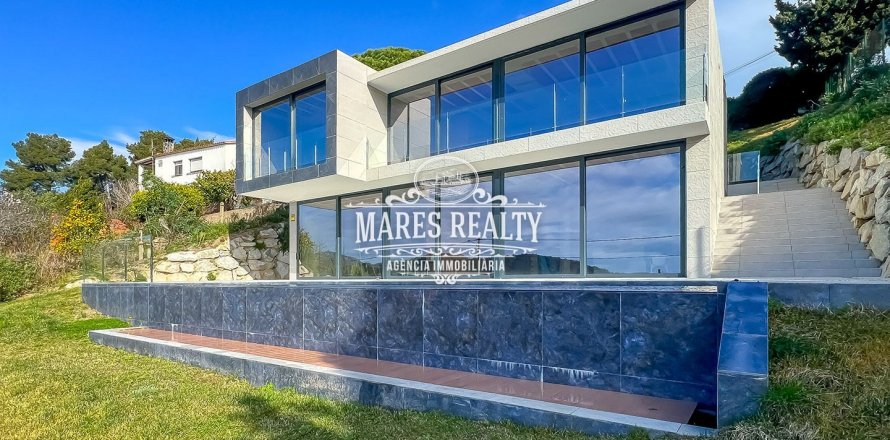 Villa Santa Susanna, Barcelona, Spagna 4 camere da letto, 478 mq. N° 113232