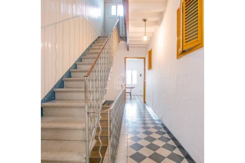 Townhouse for sale Mahon, Menorca, Spain 5 bedrooms, 346 sq.m. No. 110928 - photo 3
