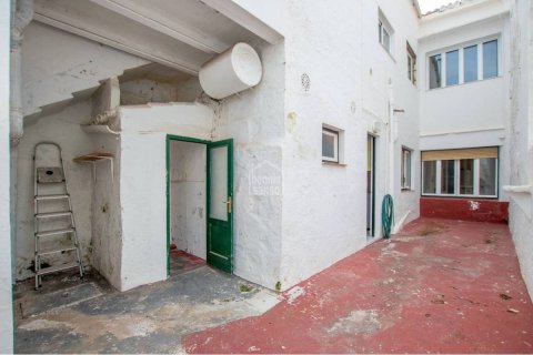 Townhouse for sale Mahon, Menorca, Spain 5 bedrooms, 346 sq.m. No. 110928 - photo 10