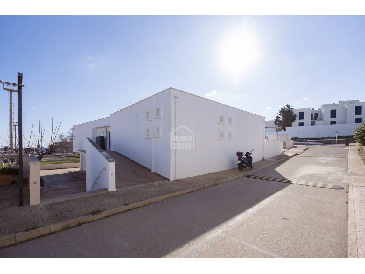 Propiedad comercial en Sant Lluis, Menorca, España 78 m2 No. 110929
