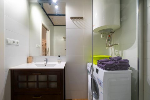 Dzīvoklis īrēšanai Alicante, Spānijā 1 istaba, 90 m2 Nr. 109199 - attēls 9