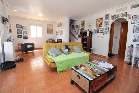 Villa à vendre Orihuela, Alicante, Espagne, 4 chambres, 240 m2 No. 112084 - photo 4
