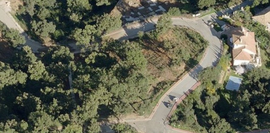 Land plot Benahavis, Malaga, Spain No. 93235