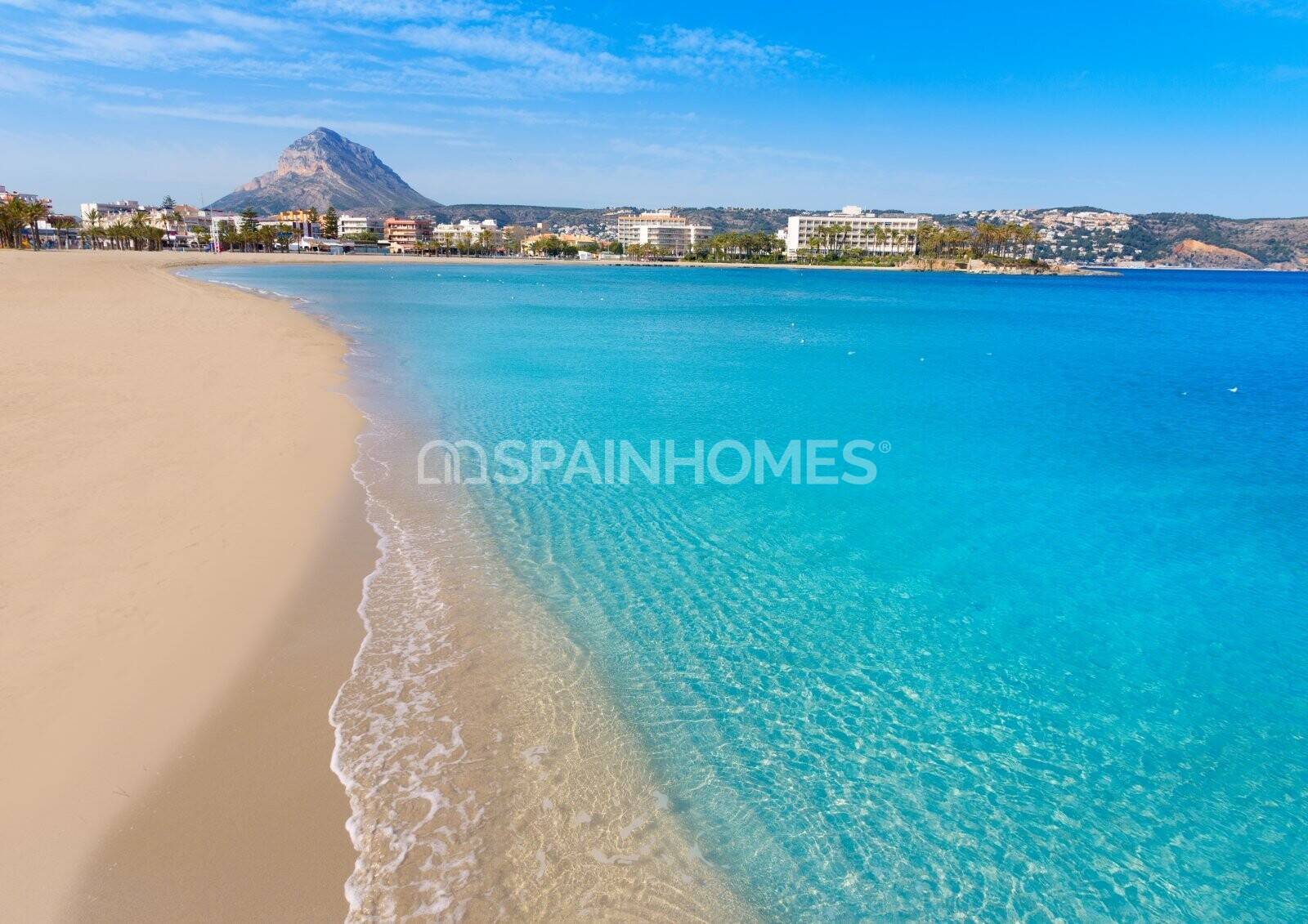 Villa a Finestrat, Alicante, Spagna 3 camere da letto, 200 mq. N° 48931